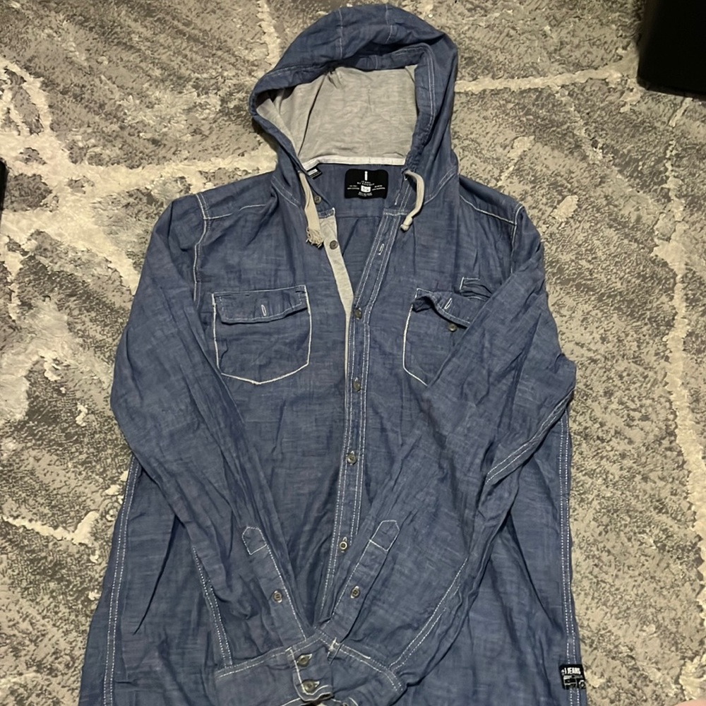 Men’s large lightweight denim jacket